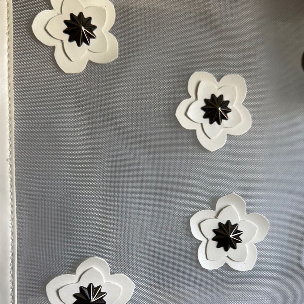 🖤 Christian Siriano Black & White Floral Tote Bag 🖤 - Picture 7 of 13